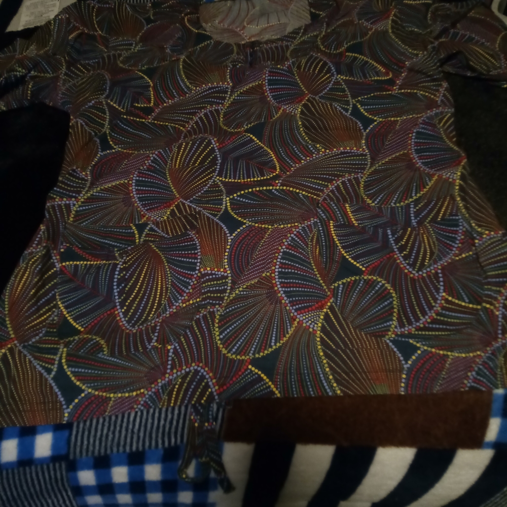 Scrub Colorful Patterned Top